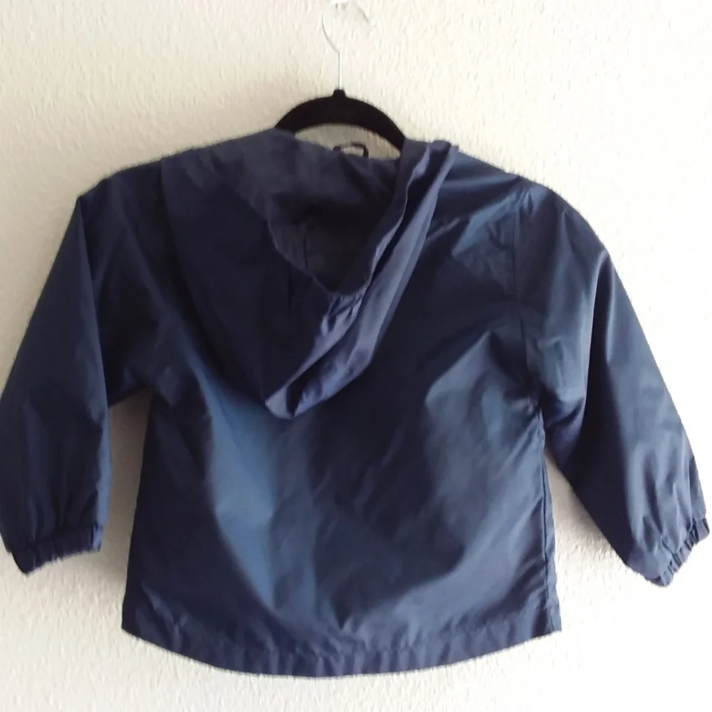 Oshkosh Bgosh boys blue windbreaker size 5